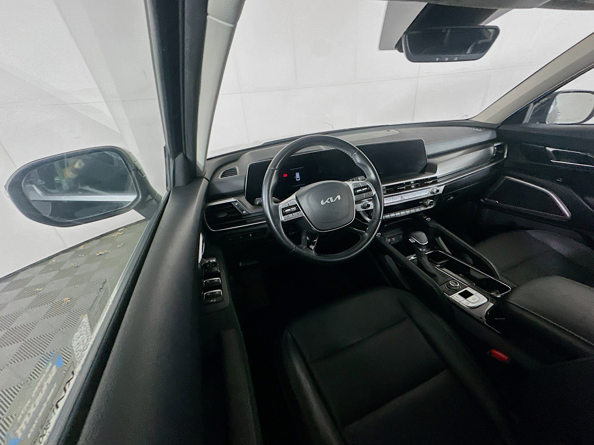 Used 2023 Kia Telluride S image 18