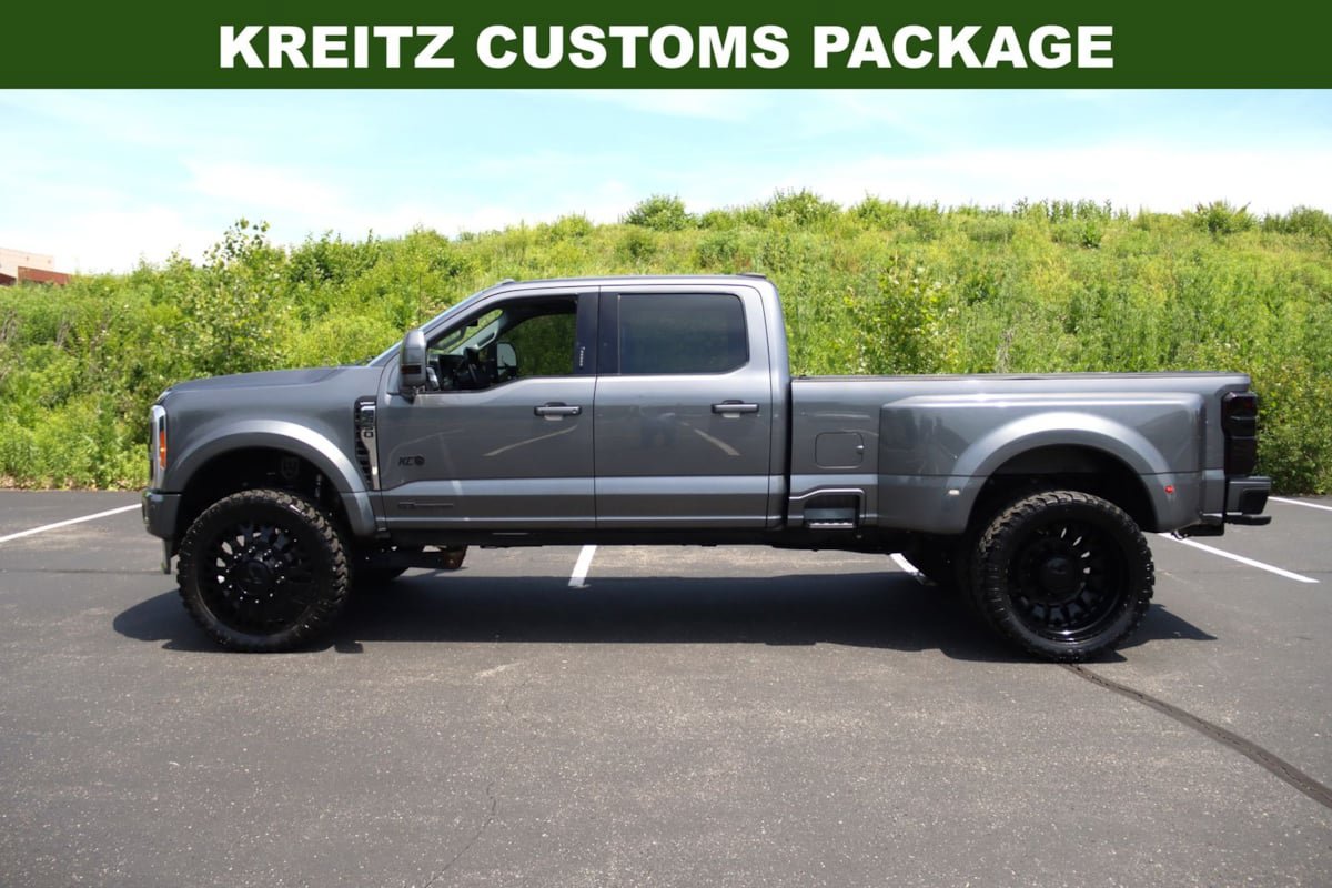 Used 2023 Ford F450 Lariat w/ Lariat Ultimate Package AWD/4WD image 1
