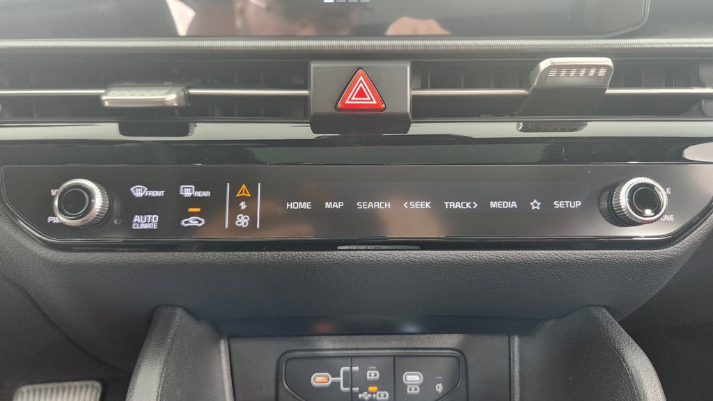 New 2026 Kia Sportage SX AWD/4WD image 28
