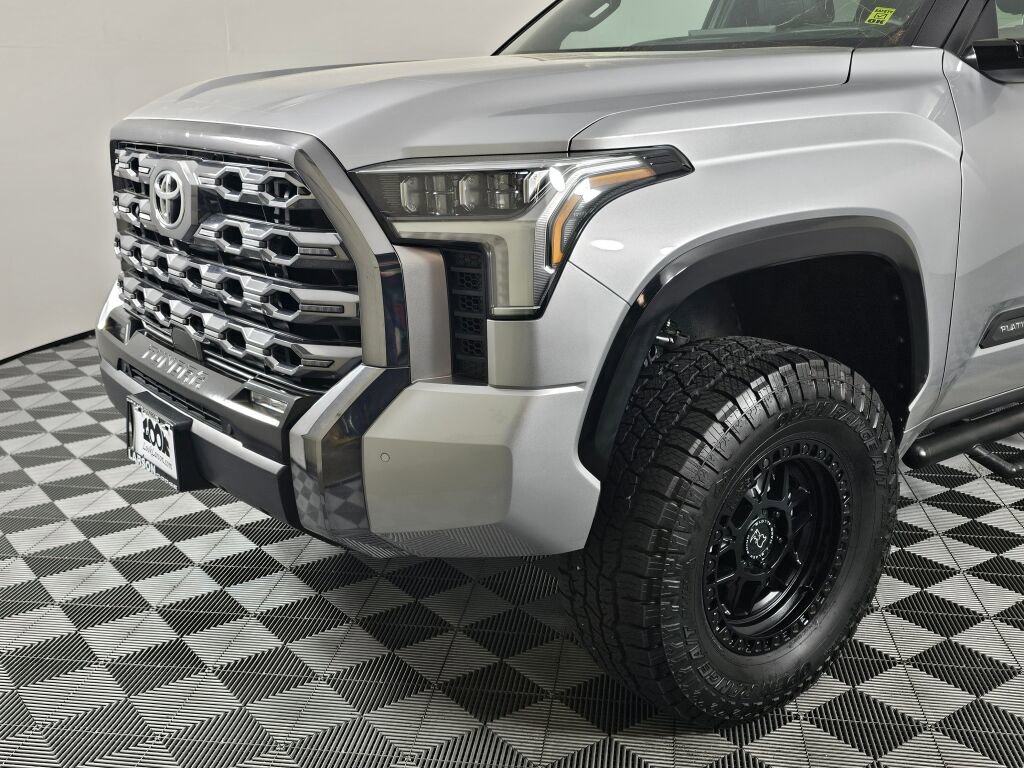 Used 2024 Toyota Tundra Platinum AWD/4WD image 10
