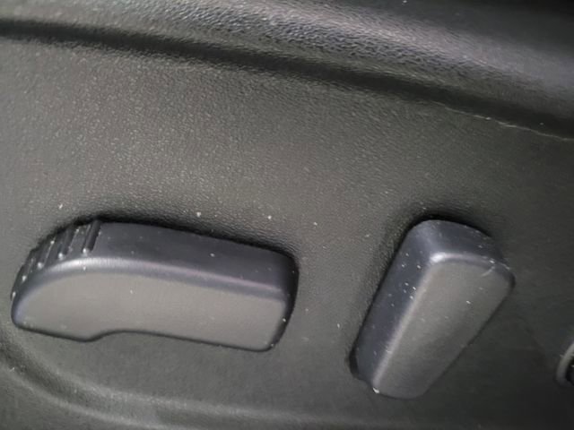 Used 2017 Nissan Rogue SV image 31