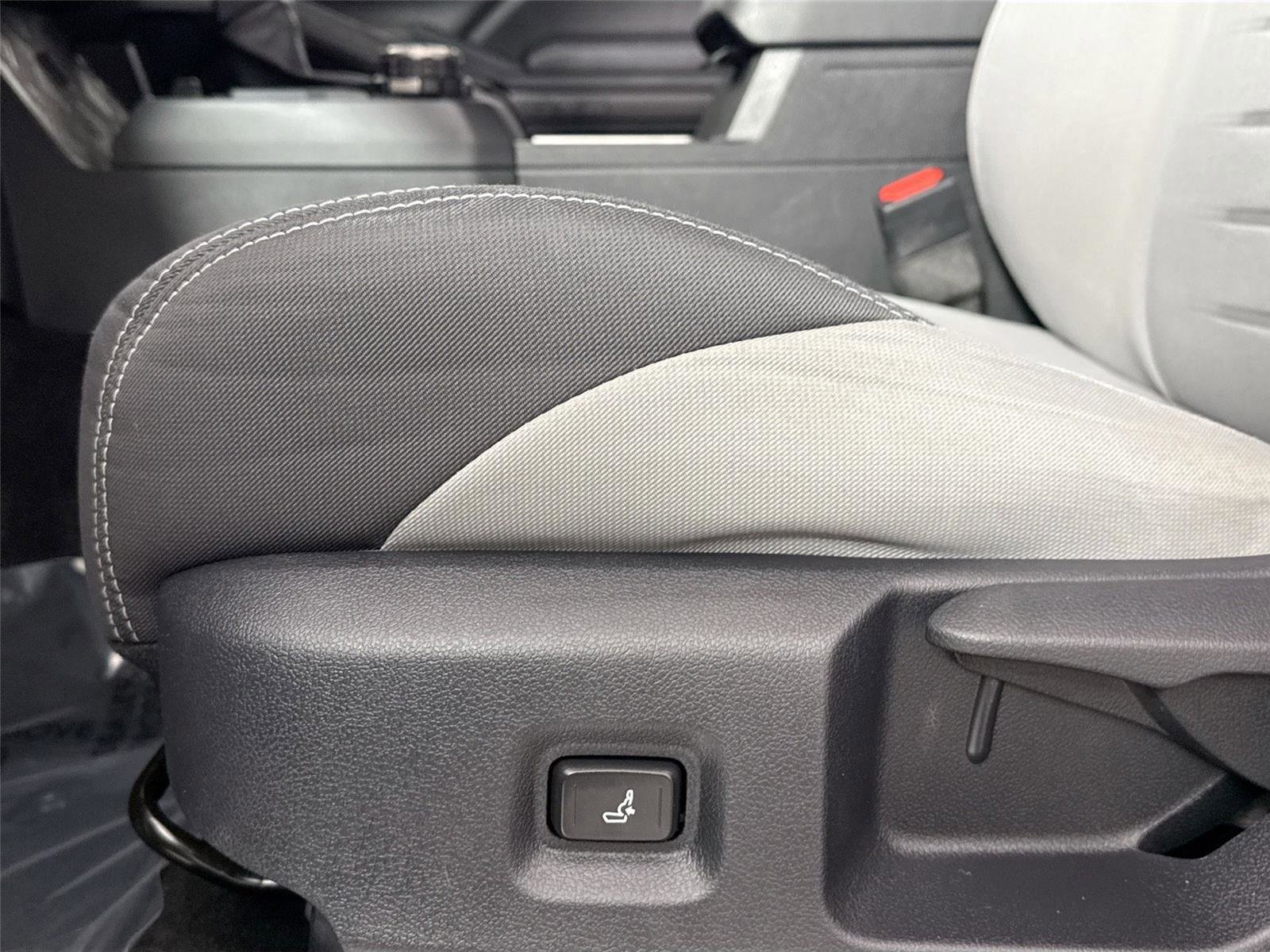 Certified 2025 Toyota Tacoma TRD Off-Road image 27