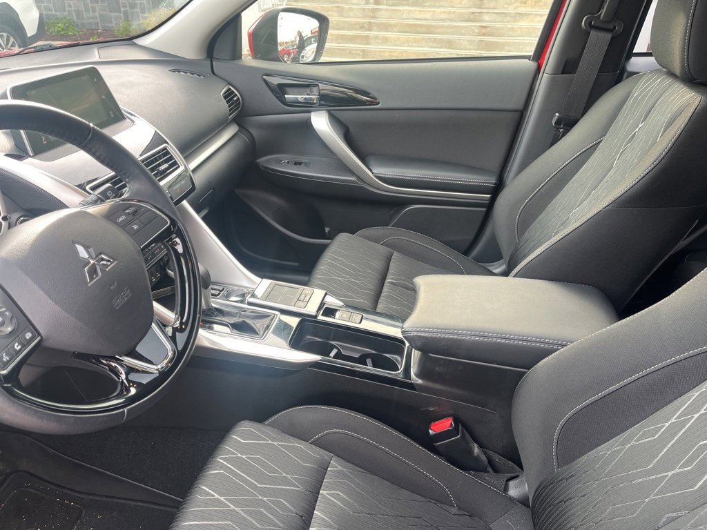 Used 2020 Mitsubishi Eclipse Cross SE image 11