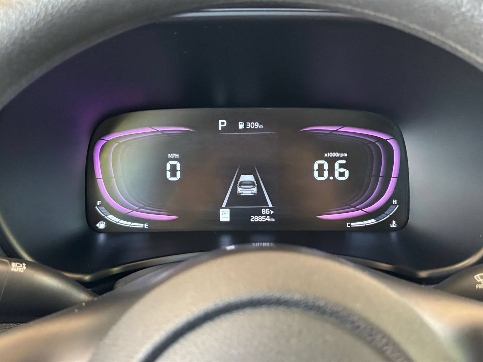 Used 2025 Kia Soul LX w/ LX Technology Package FWD image 37