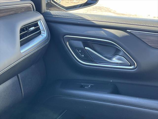 Used 2024 Chevrolet Suburban LT image 34
