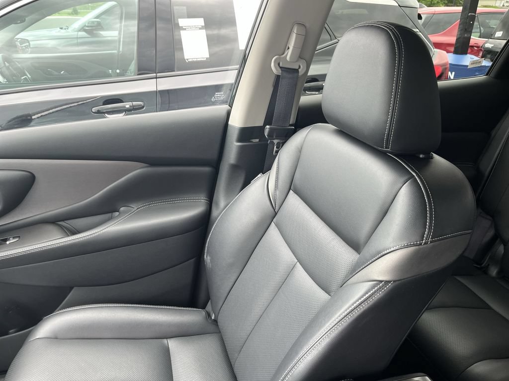 Used 2023 Nissan Murano SL w/ Cargo Package AWD/4WD image 23