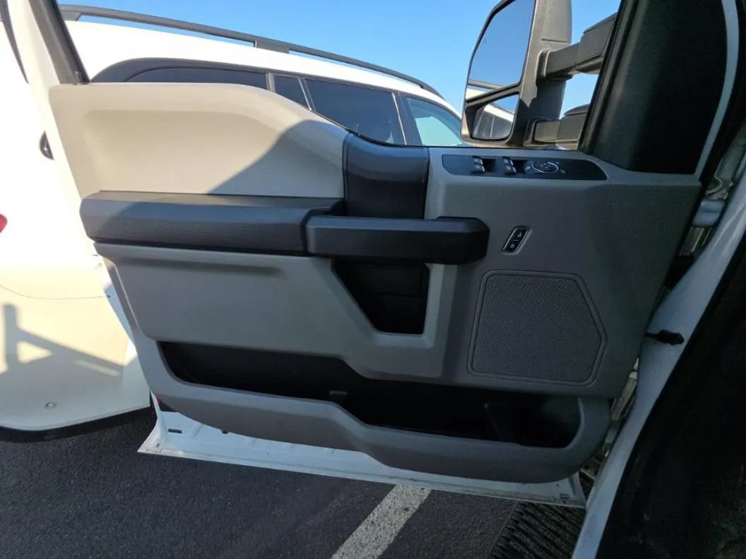 Used 2019 Ford F350 XL w/ XL Value Package AWD/4WD image 9