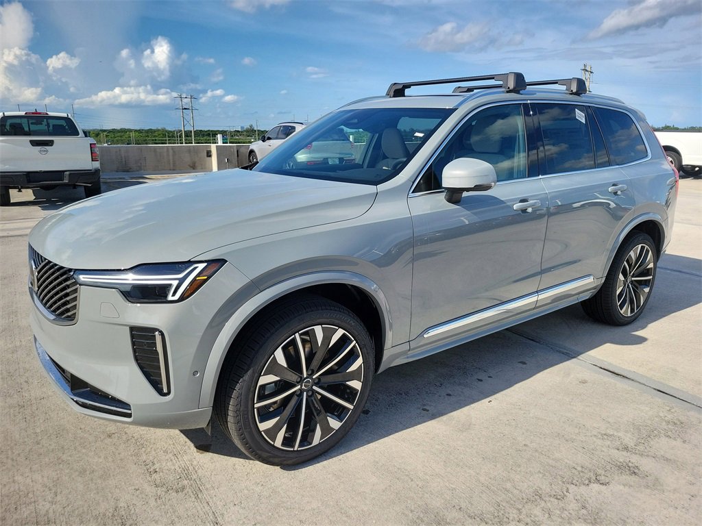 New 2026 Volvo XC90 B6 Plus w/ Protection Package Premier image 3