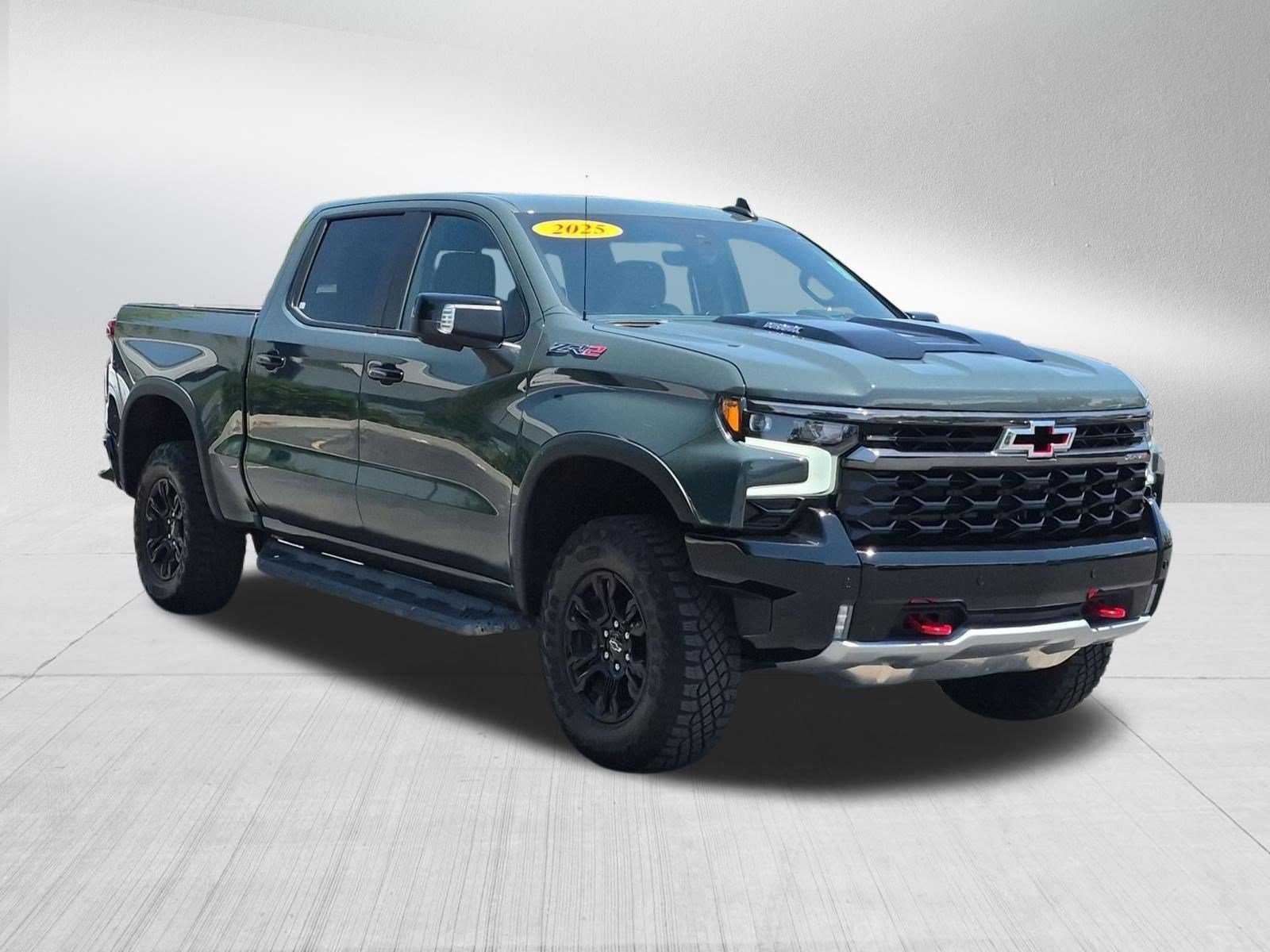 Used 2025 Chevrolet Silverado 1500 ZR2 w/ Technology Package AWD/4WD image 7