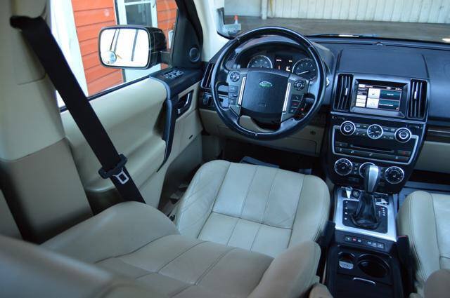 Used 2013 Land Rover LR2 HSE AWD/4WD image 52