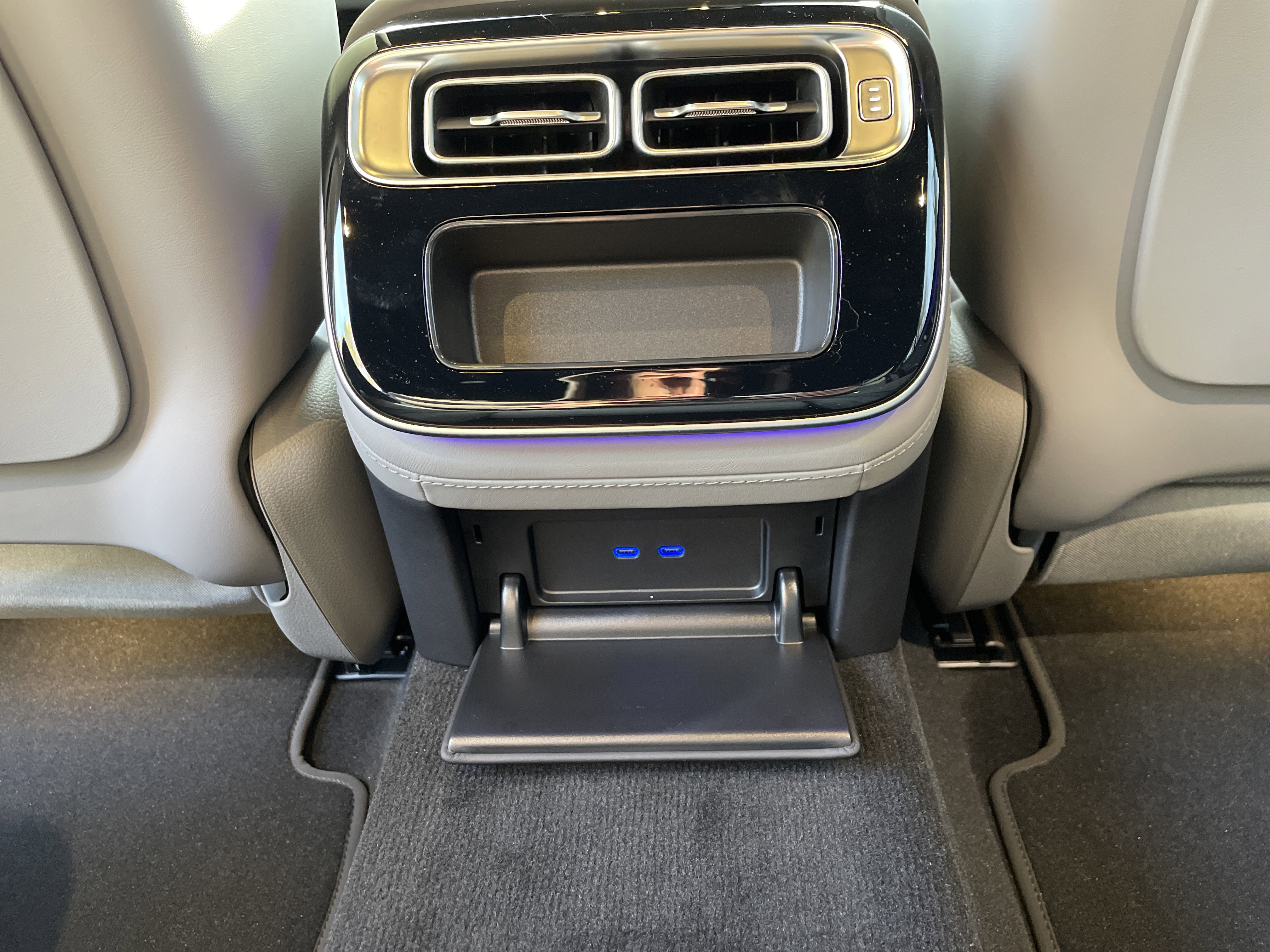 New 2026 Mercedes-Benz S 580 4MATIC Sedan image 36