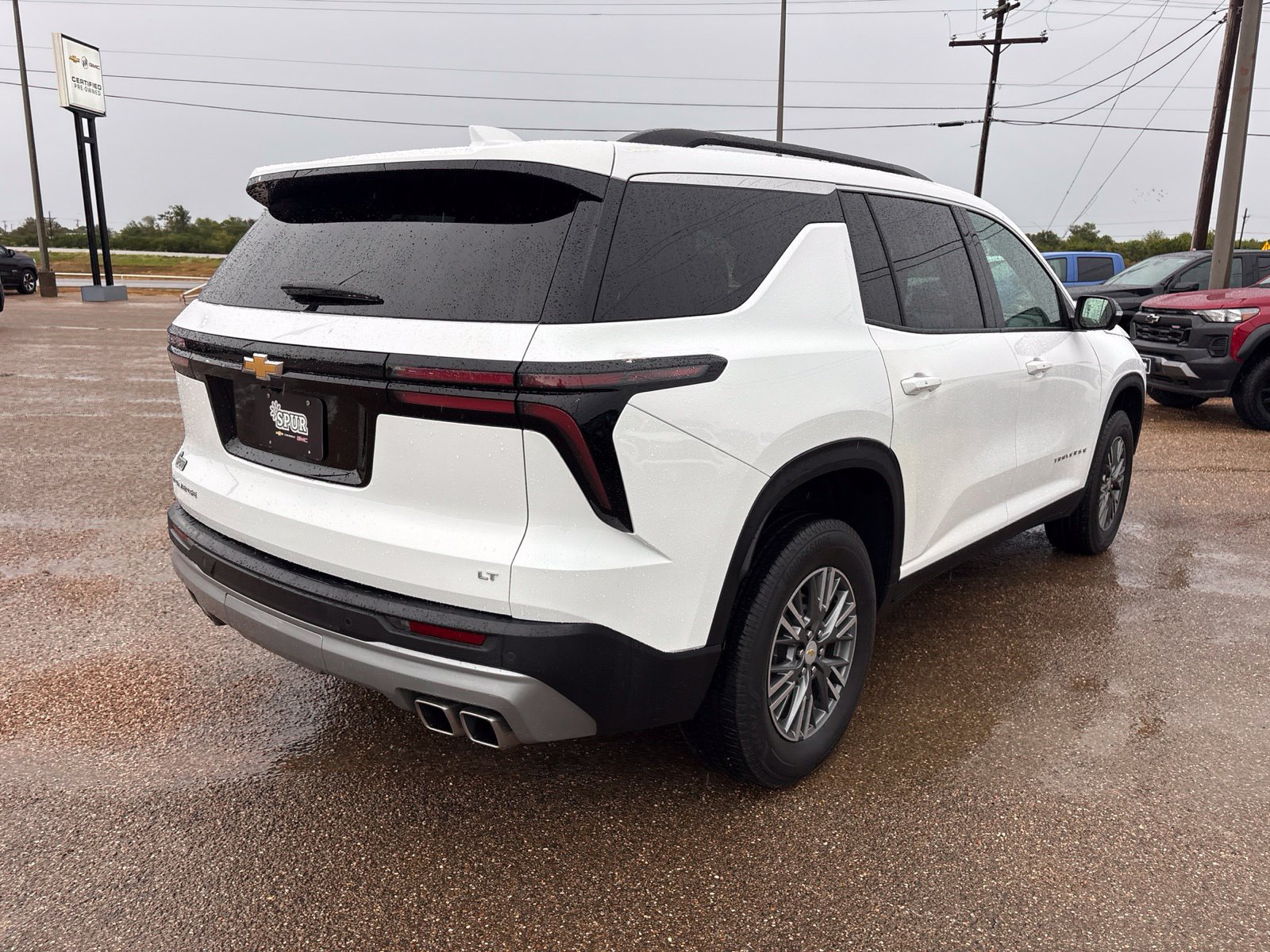Used 2024 Chevrolet Traverse LT FWD image 6