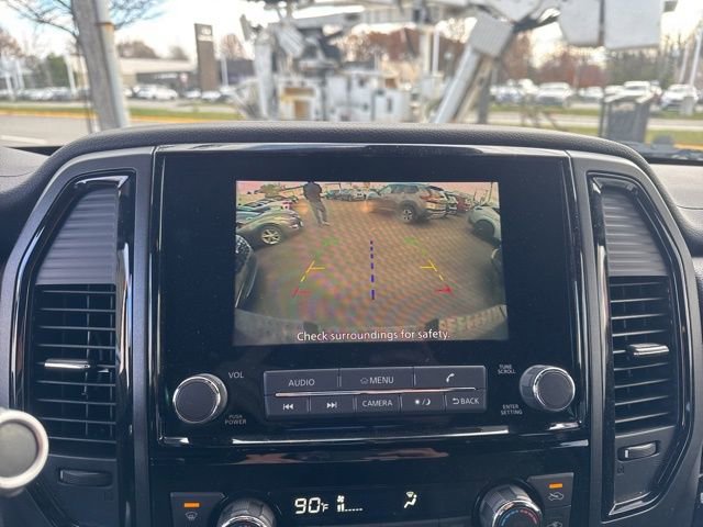 Used 2024 Nissan Titan SV w/ SV Convenience Package image 15