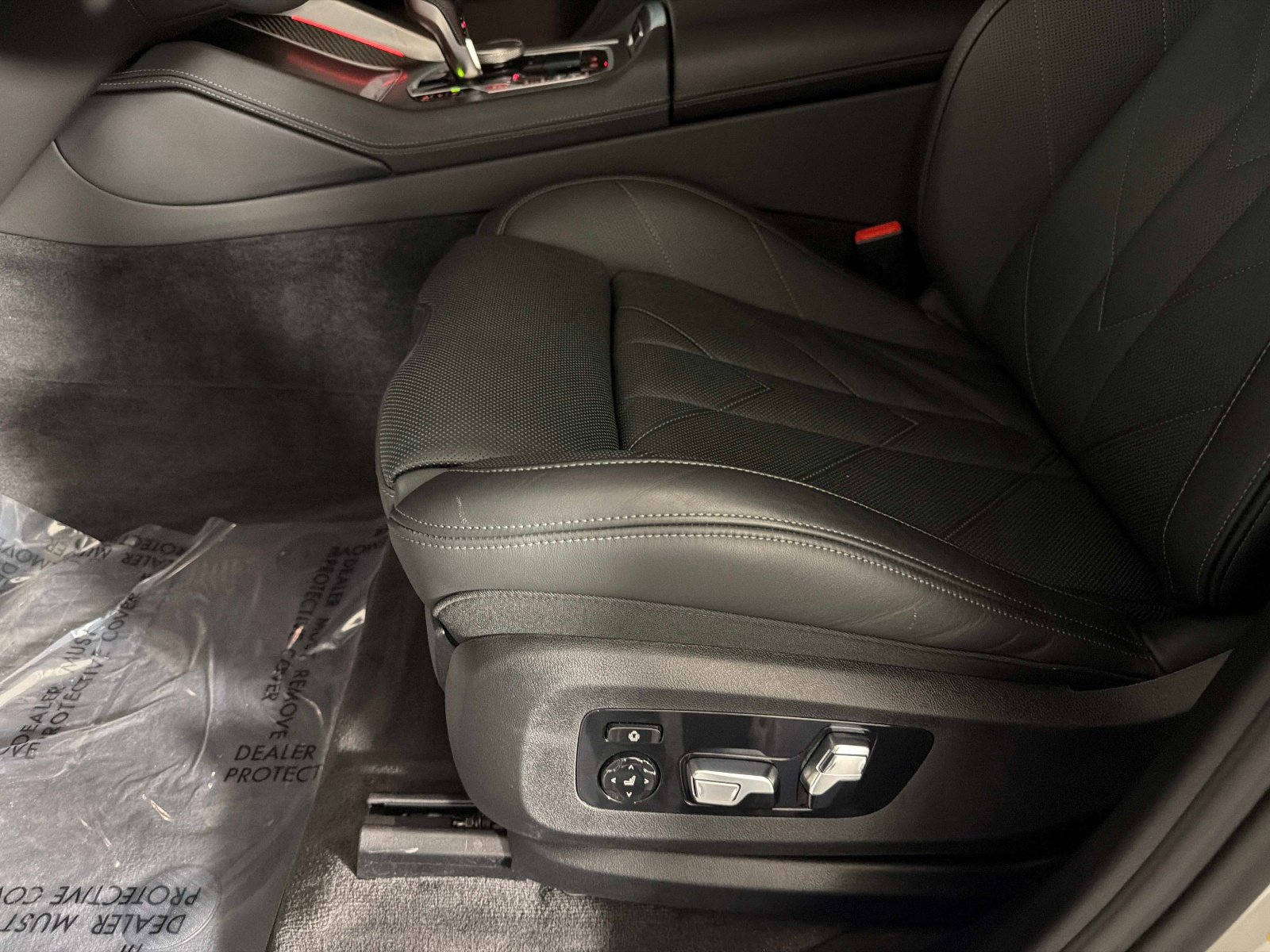 Used 2025 BMW XM image 38