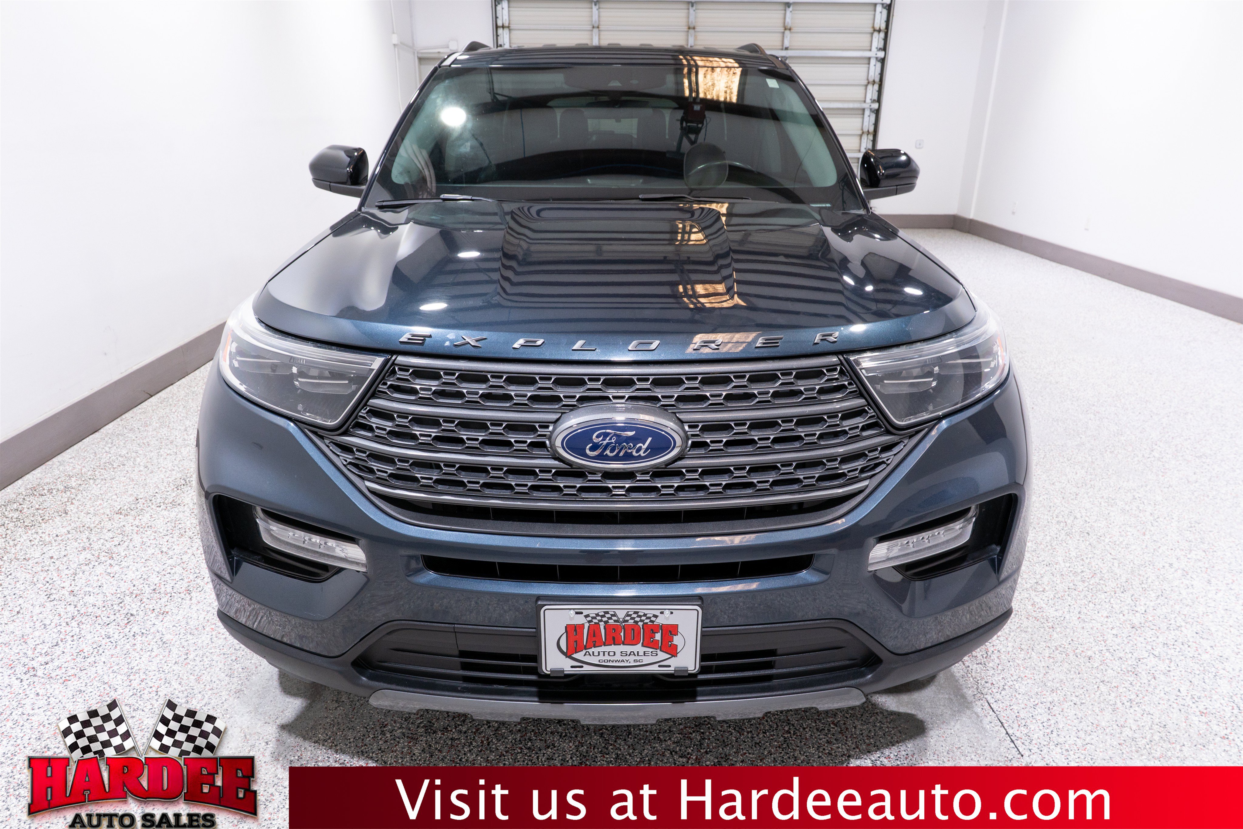 Used 2023 Ford Explorer XLT w/ Equipment Group 202A RWD image 7