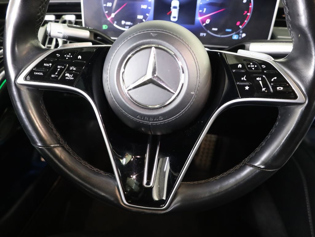 Used 2022 Mercedes-Benz S 500 4MATIC w/ AMG Line Package image 39