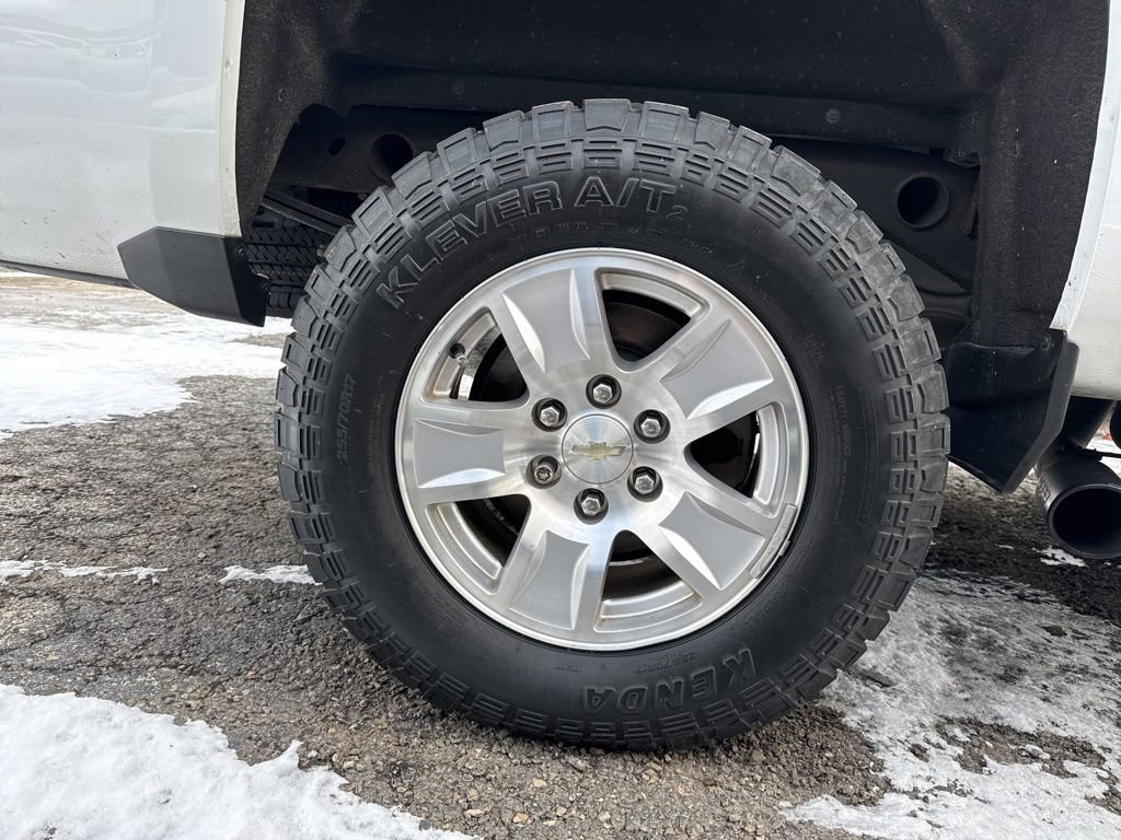 Used 2018 Chevrolet Silverado 1500 LT w/ All Star Edition image 25