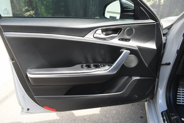 Used 2020 Kia Stinger GT2 AWD/4WD image 13