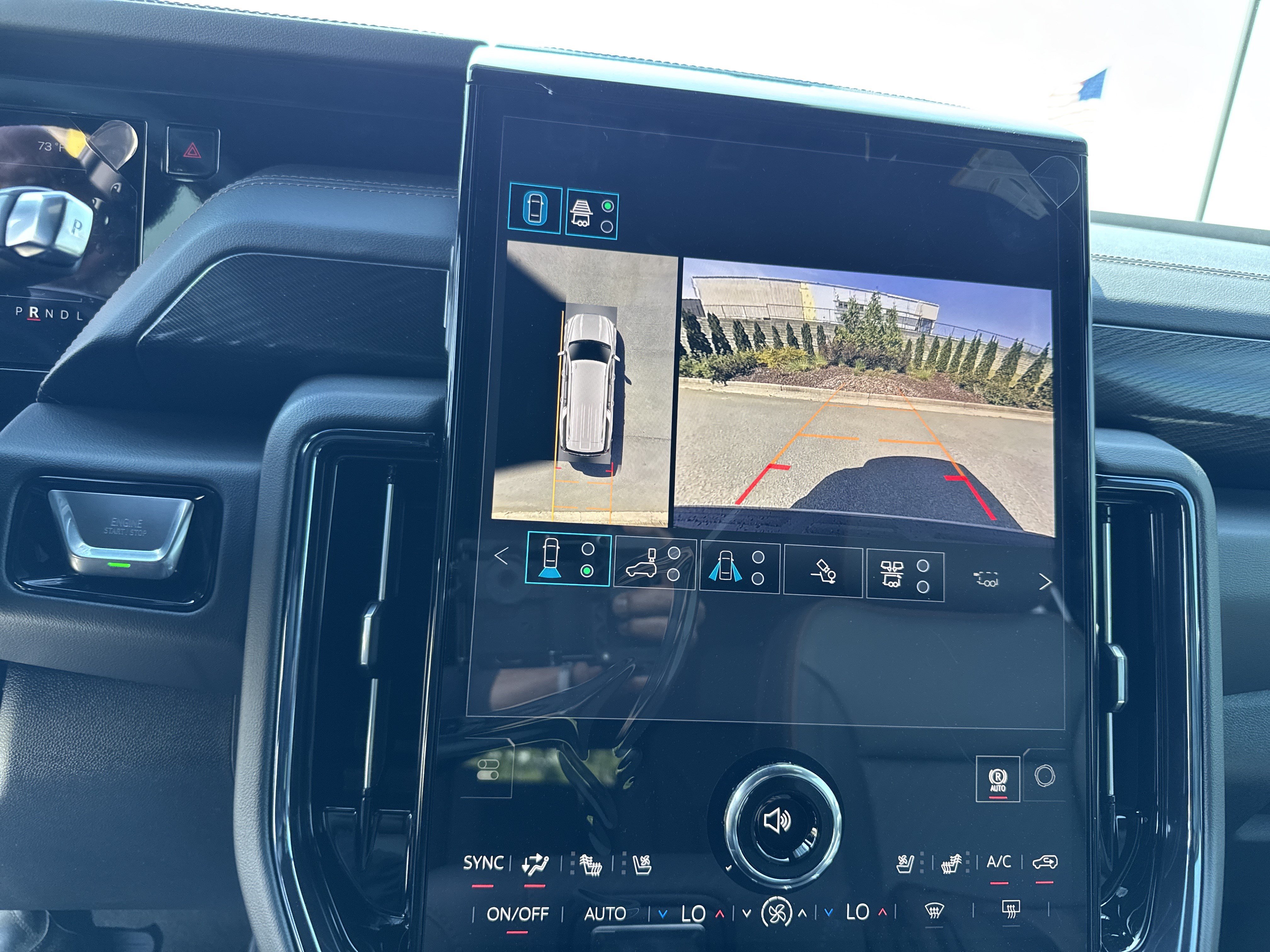 New 2026 GMC Yukon XL AT4 w/ AT4 Premium Plus Package AWD/4WD image 25