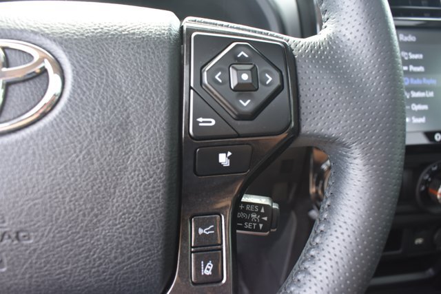 Used 2021 Toyota 4Runner Venture w/ Moonroof Package AWD/4WD image 21