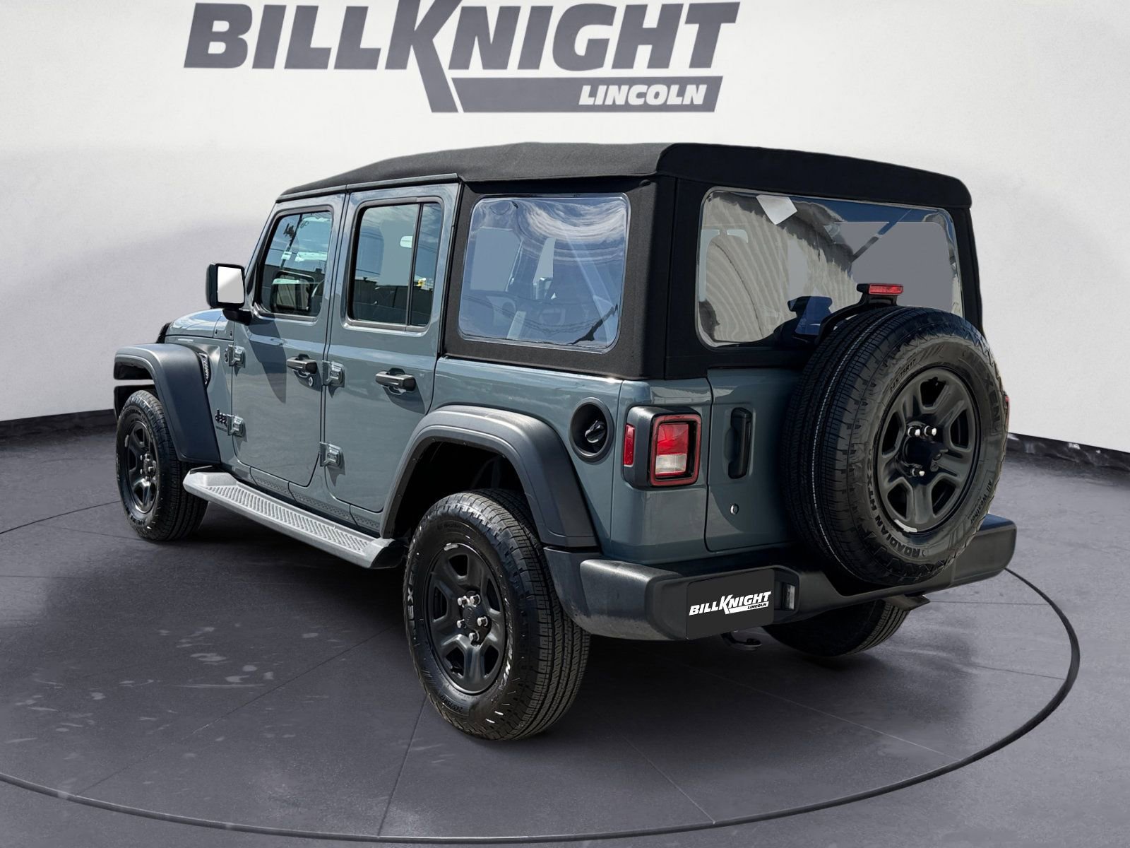 Used 2024 Jeep Wrangler Sport image 3