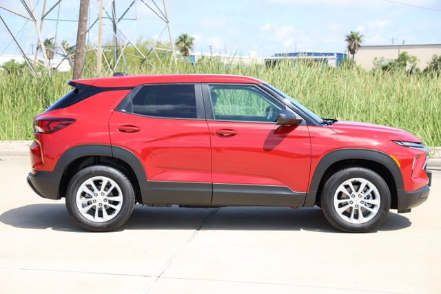 New 2026 Chevrolet TrailBlazer LS w/ LS Convenience Package FWD image 4