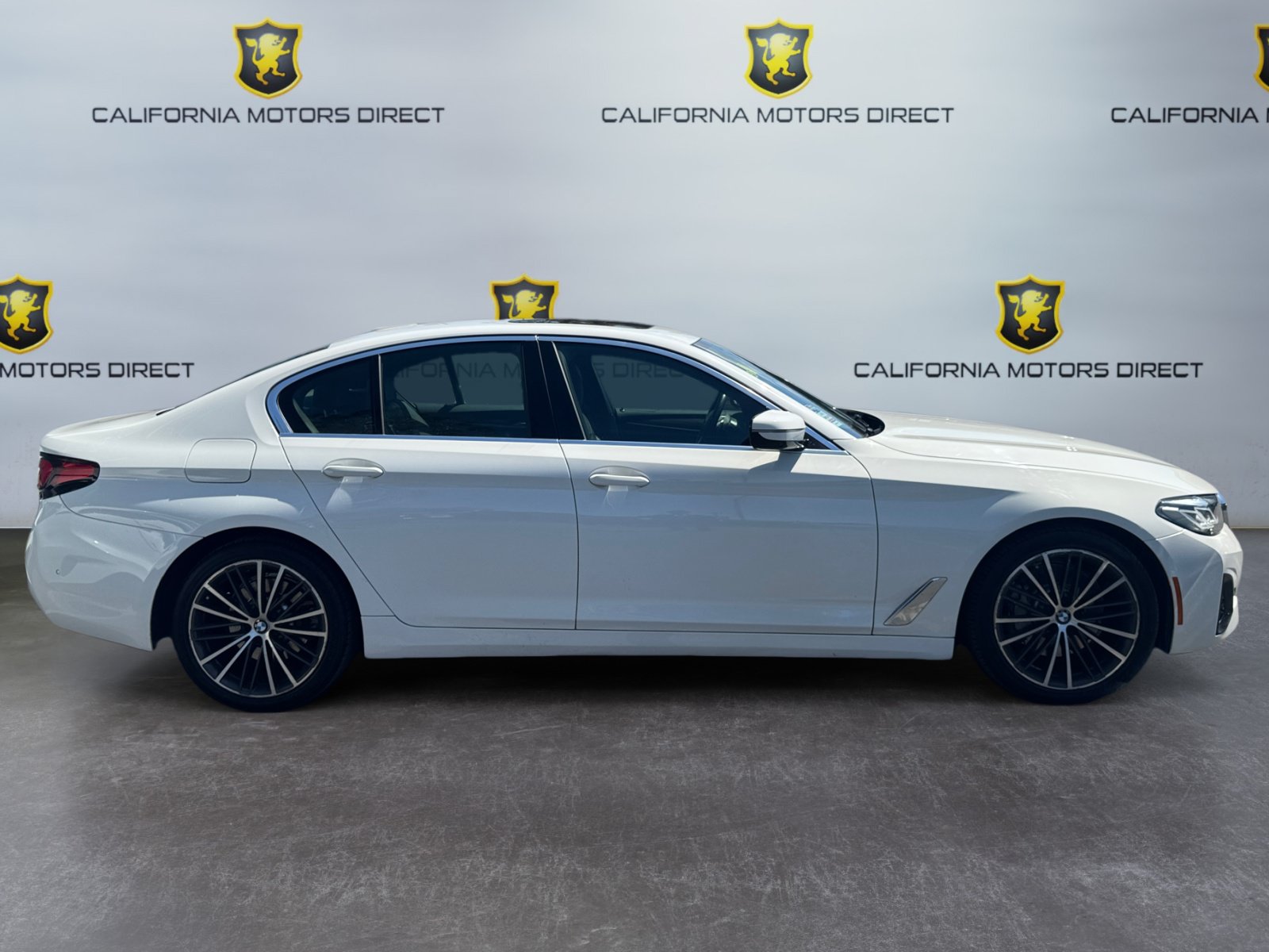 Used 2021 BMW 530i RWD image 6