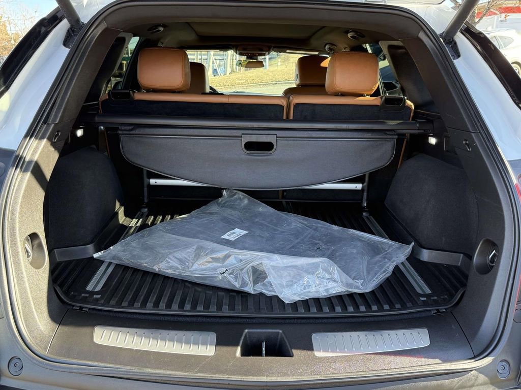 Used 2021 Cadillac XT5 Premium Luxury image 7