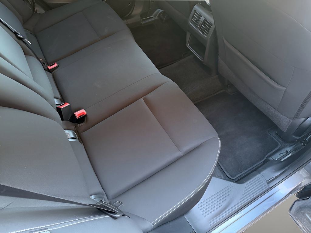 Used 2023 Nissan Rogue S image 24