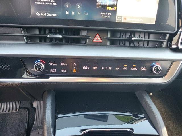 Used 2023 Kia Sportage EX image 29