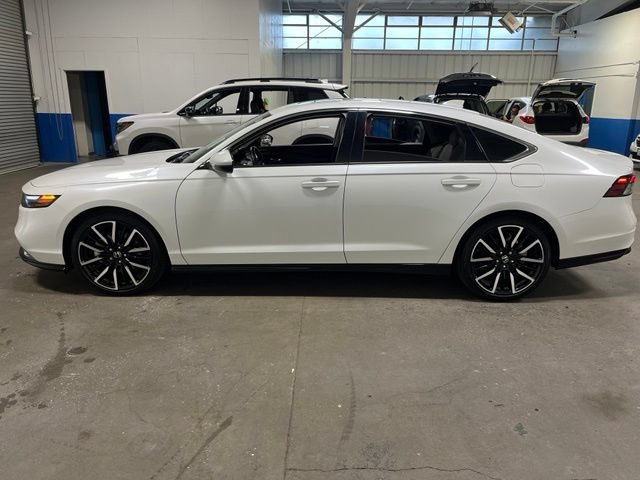 Used 2024 Honda Accord Touring image 6