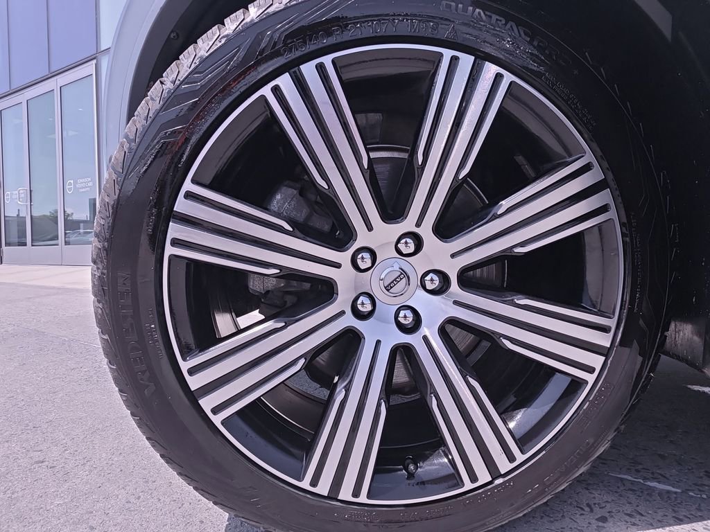 Used 2023 Volvo XC90 B6 Ultimate w/ Protection Package AWD/4WD image 37
