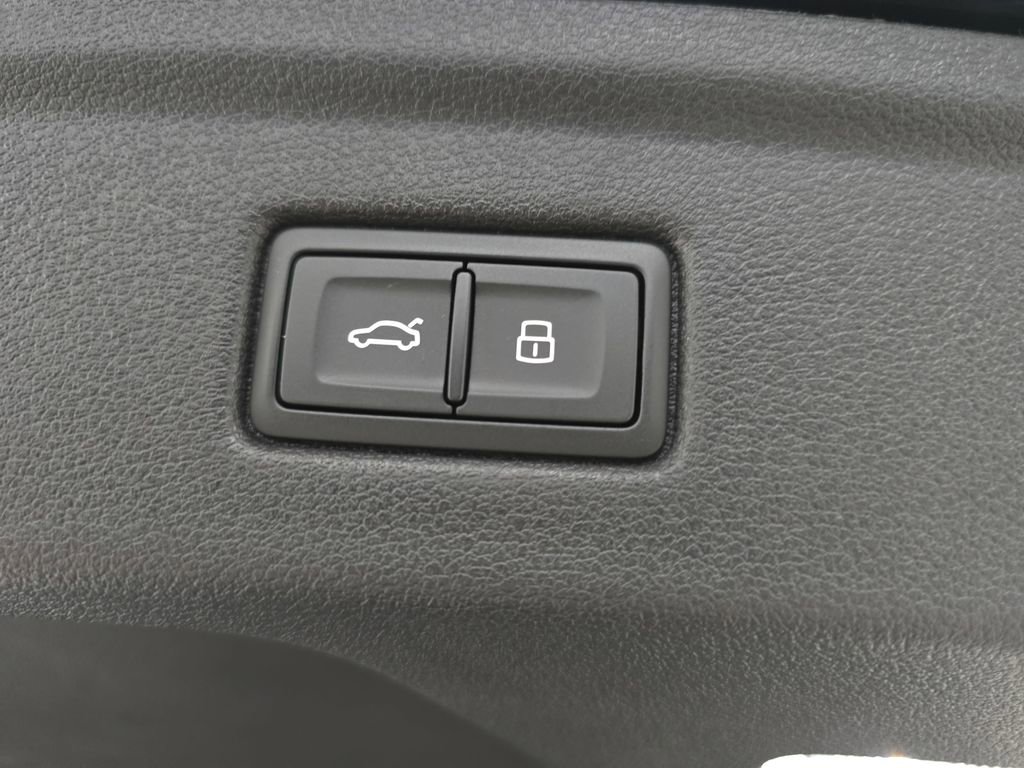 Used 2024 Audi A5 2.0T Premium w/ Convenience Package image 31