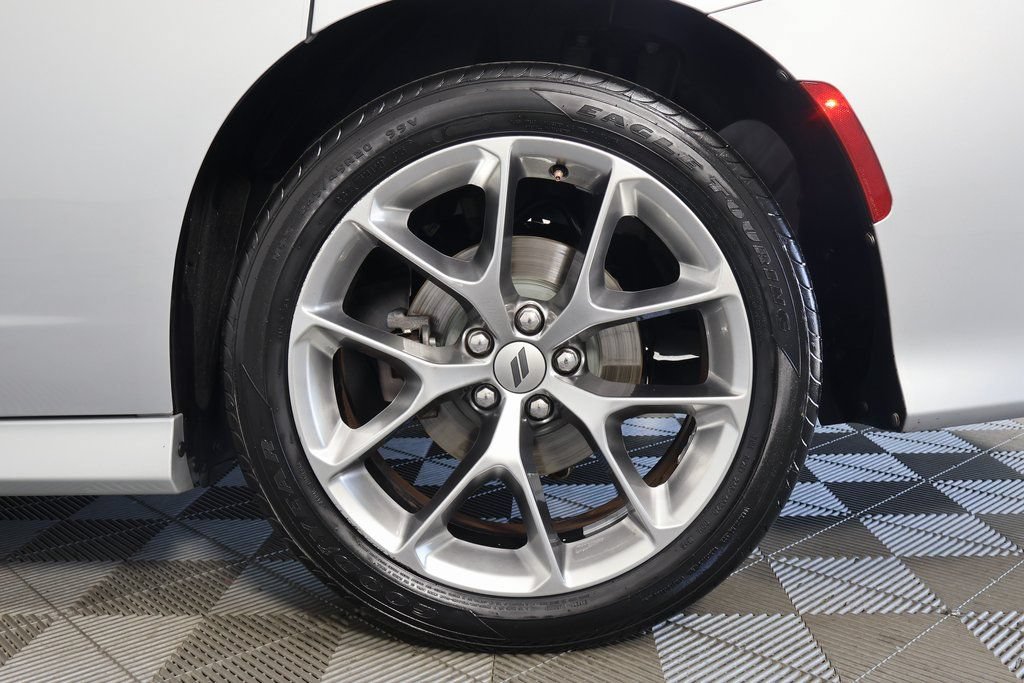 Used 2020 Dodge Charger GT RWD image 16