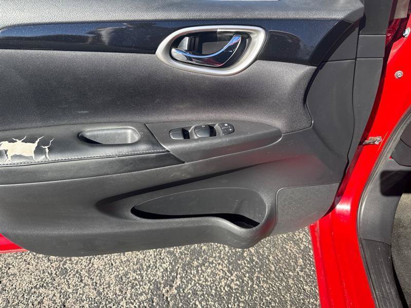 Used 2019 Nissan Sentra SV FWD image 13