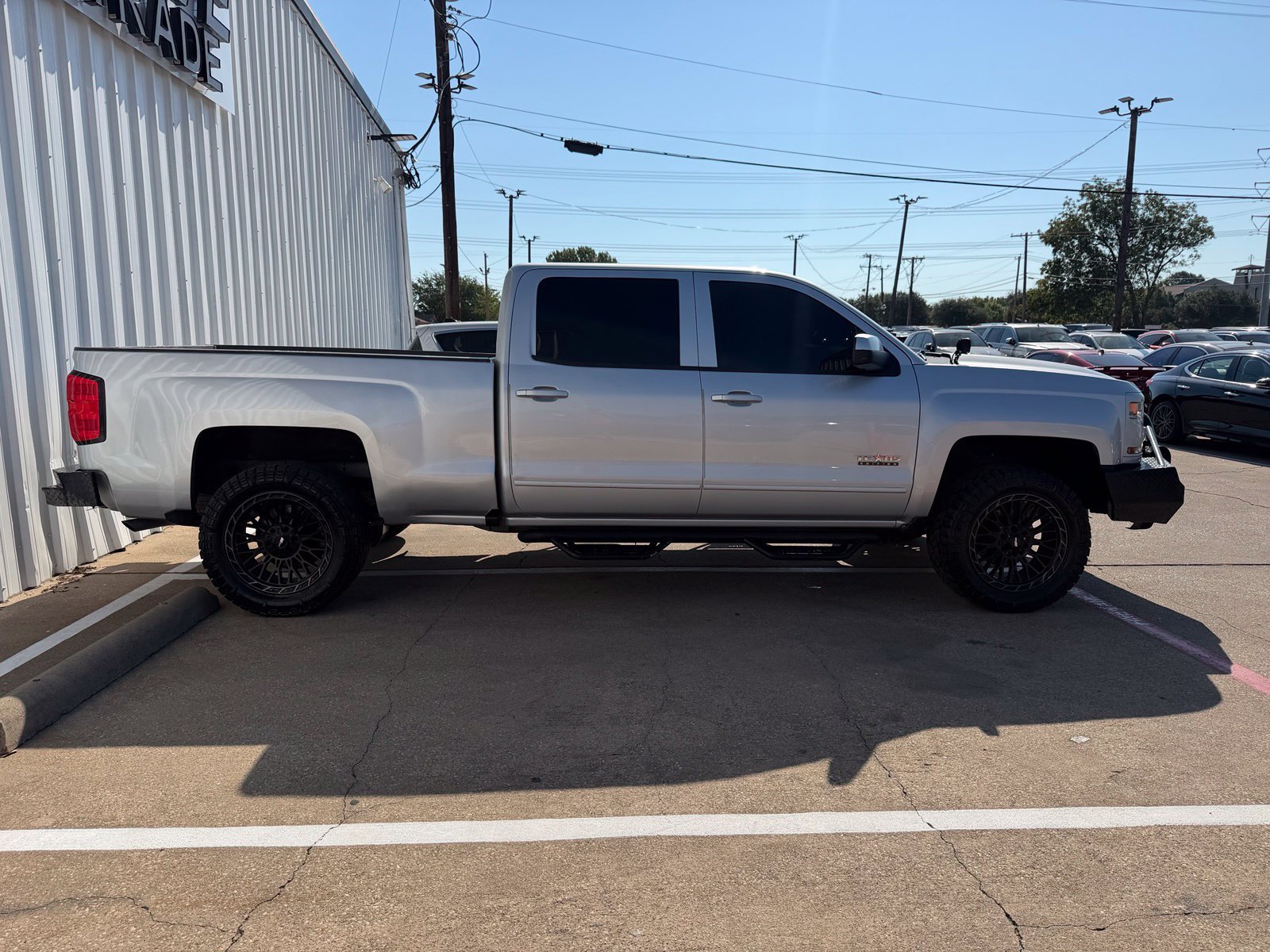 Used 2018 Chevrolet Silverado 1500 LT w/ Texas Edition AWD/4WD image 8