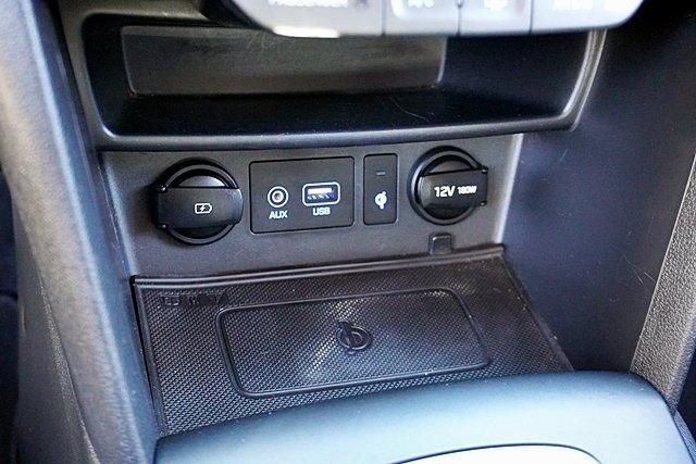 Used 2020 Hyundai Kona SEL Plus FWD image 29
