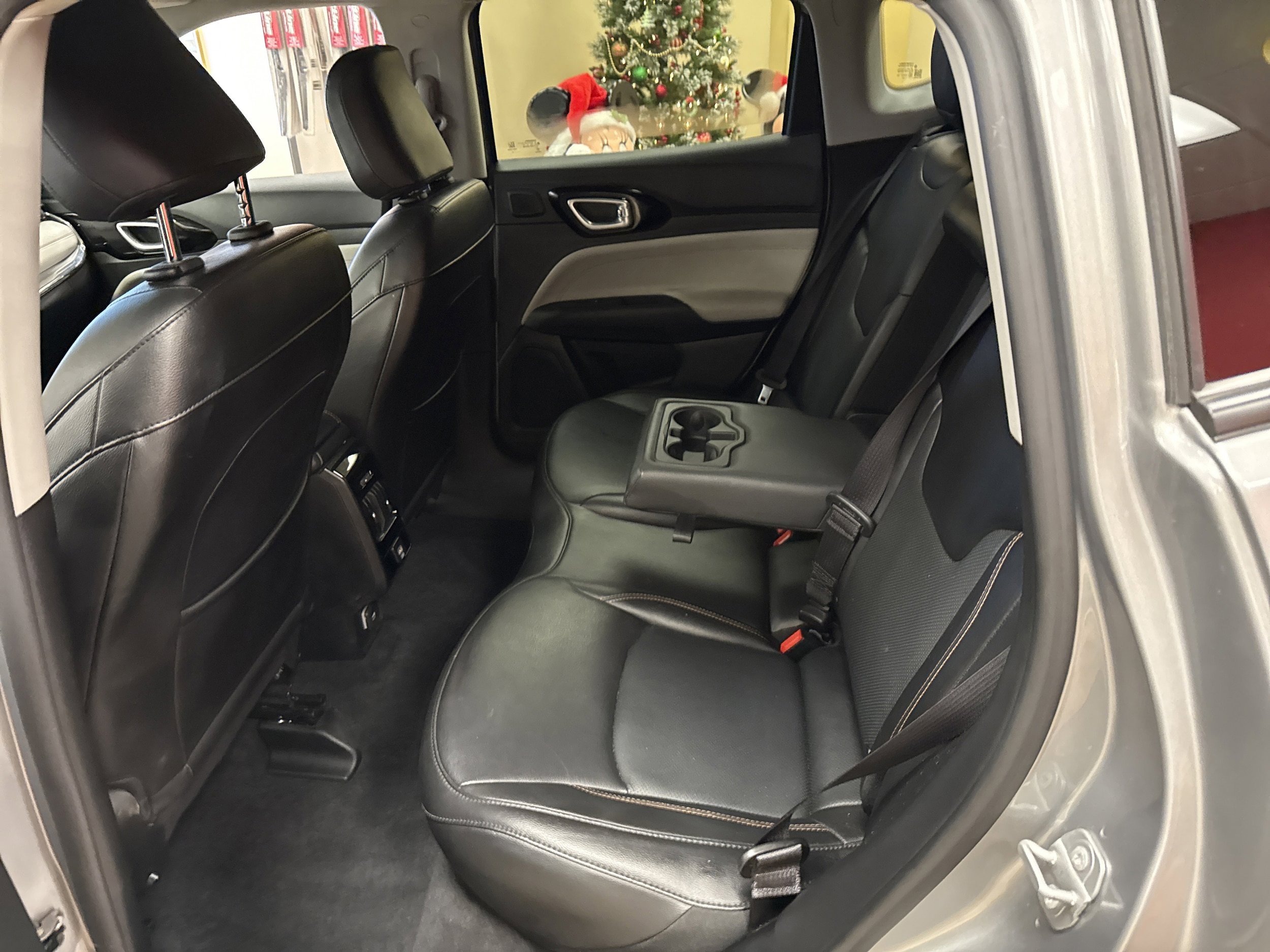 Used 2022 Jeep Compass Limited w/ Sun and Sound Group AWD/4WD image 23