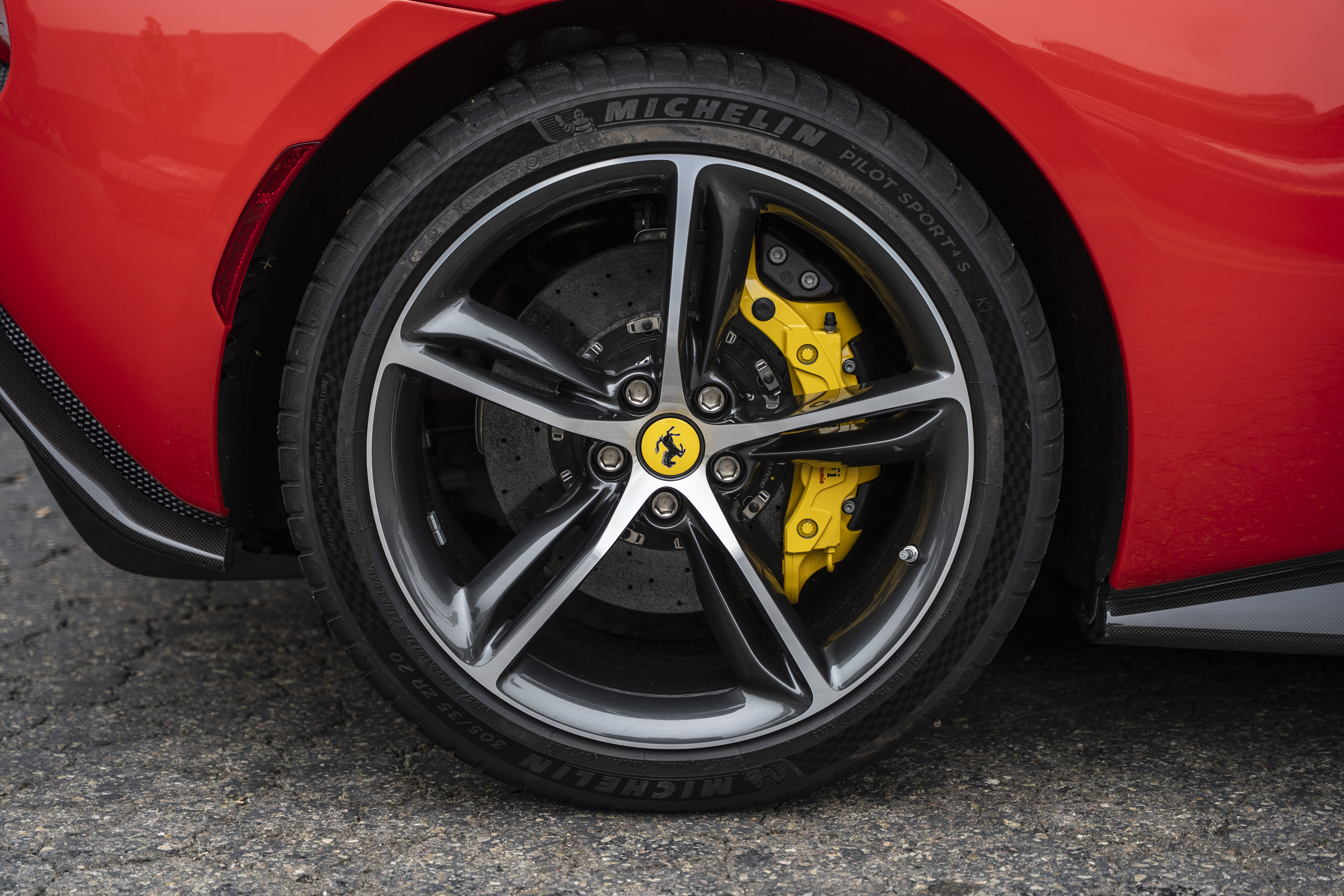 Used 2023 Ferrari 296 GTB RWD image 14