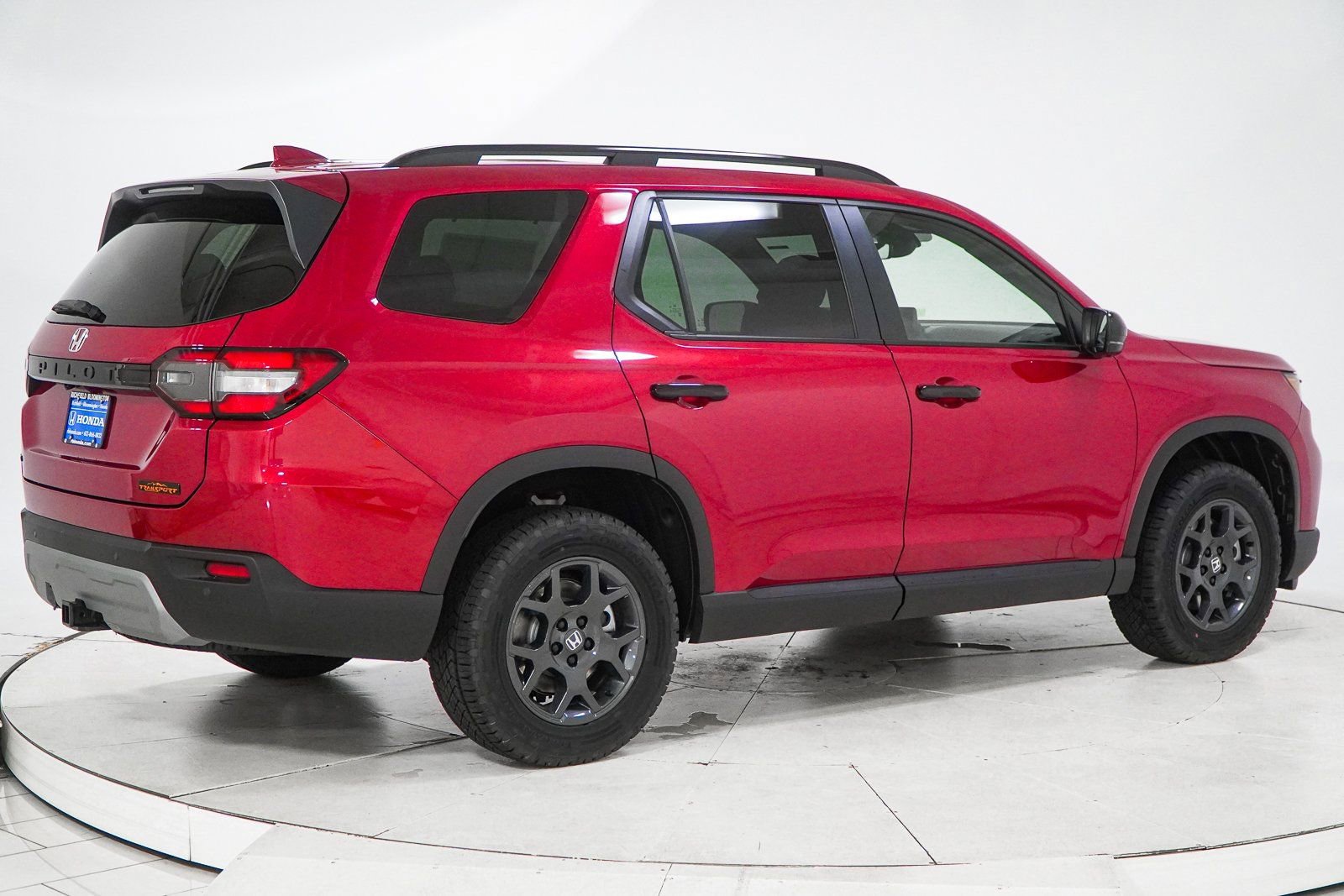 New 2025 Honda Pilot TrailSport image 11