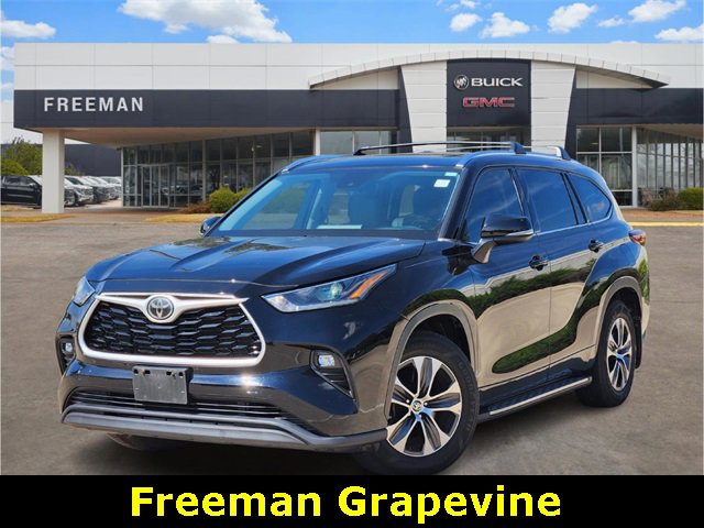 Used 2021 Toyota Highlander XLE
