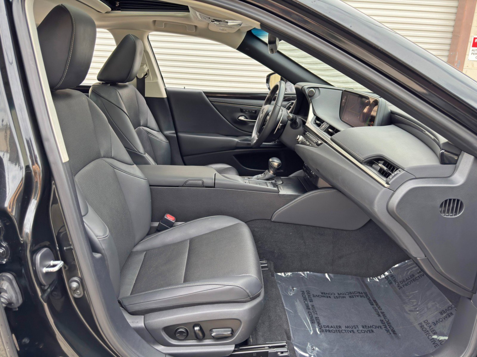 Used 2021 Lexus ES 300h w/ Premium Package FWD image 15