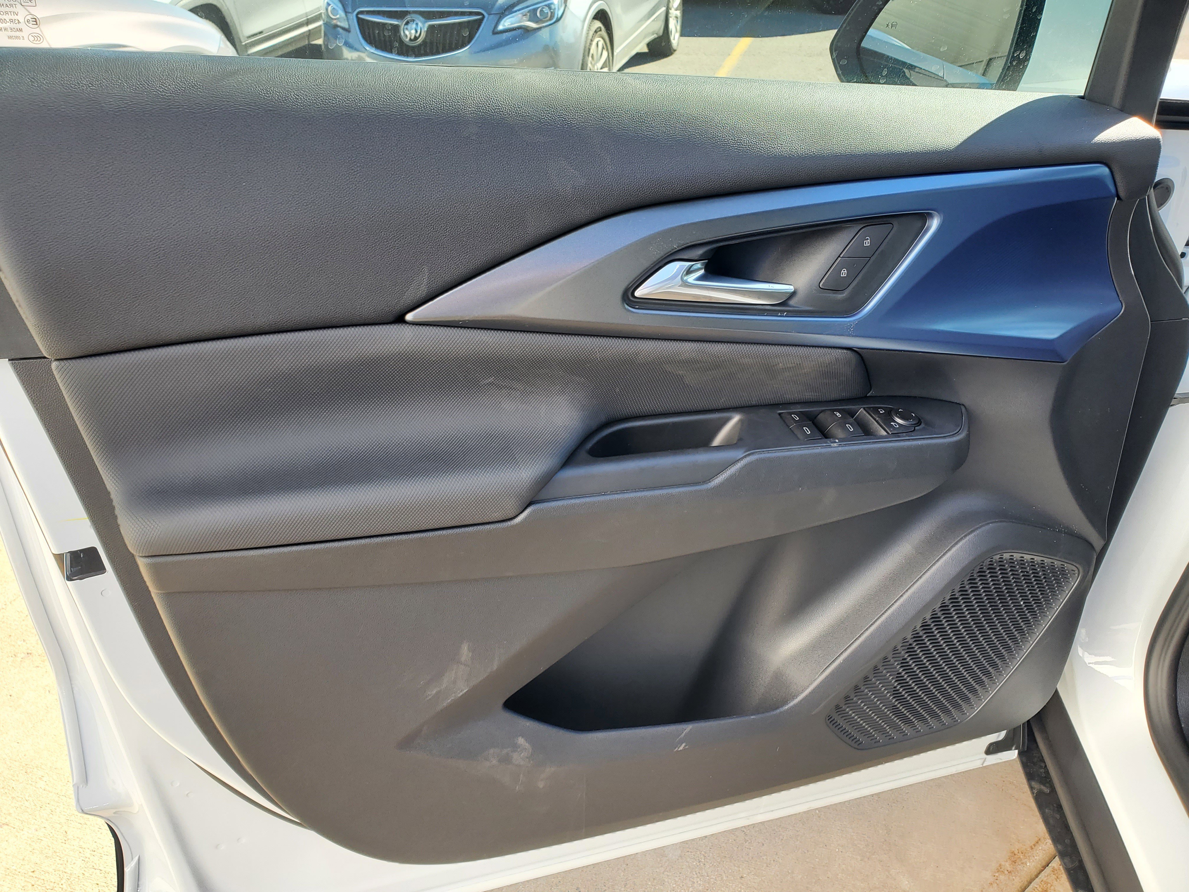 New 2026 Chevrolet Equinox EV LT image 7