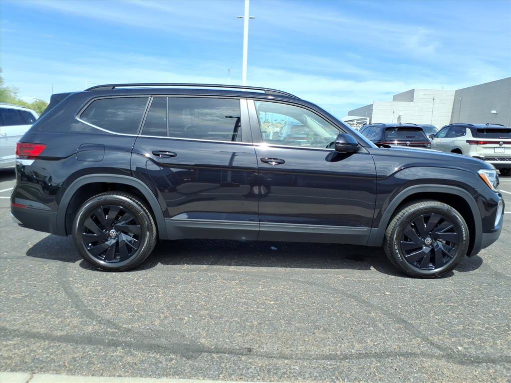 New 2026 Volkswagen Atlas SE image 8