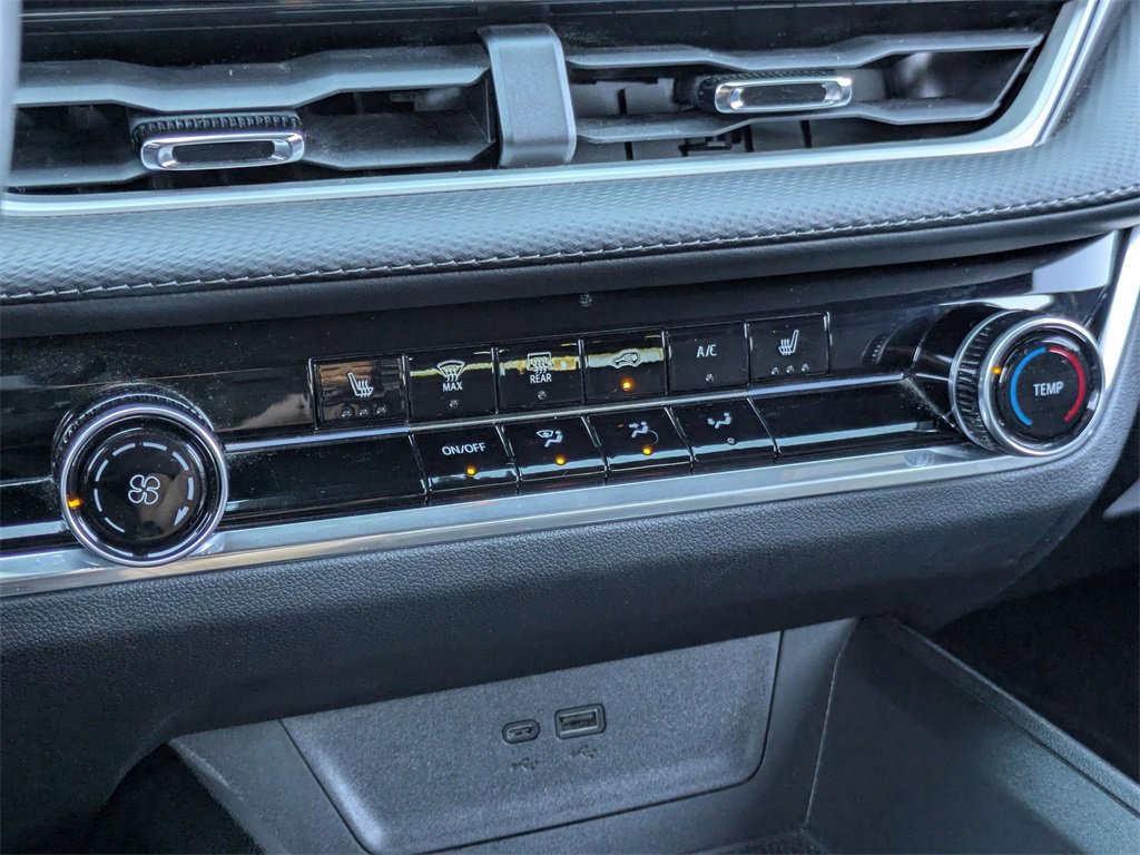 Used 2025 Chevrolet Equinox LT image 22