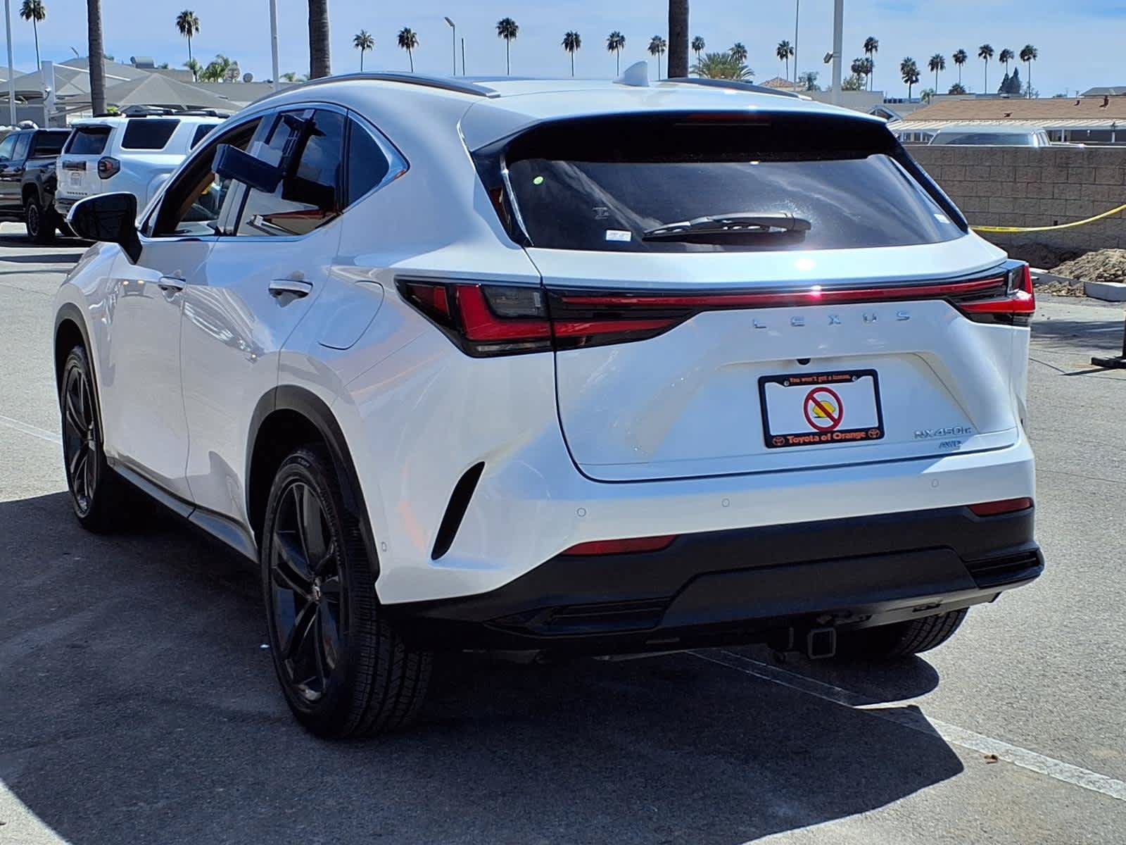 Used 2025 Lexus NX 450h+ AWD w/ Accessory Package (2T) image 4