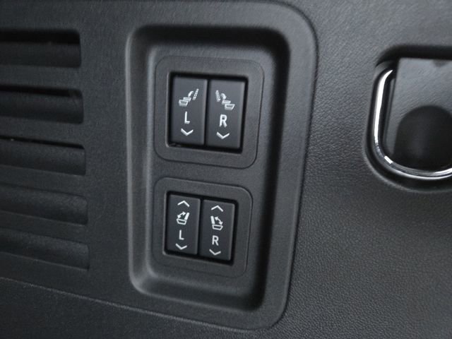 New 2026 Buick Enclave Preferred w/ Power Package image 18