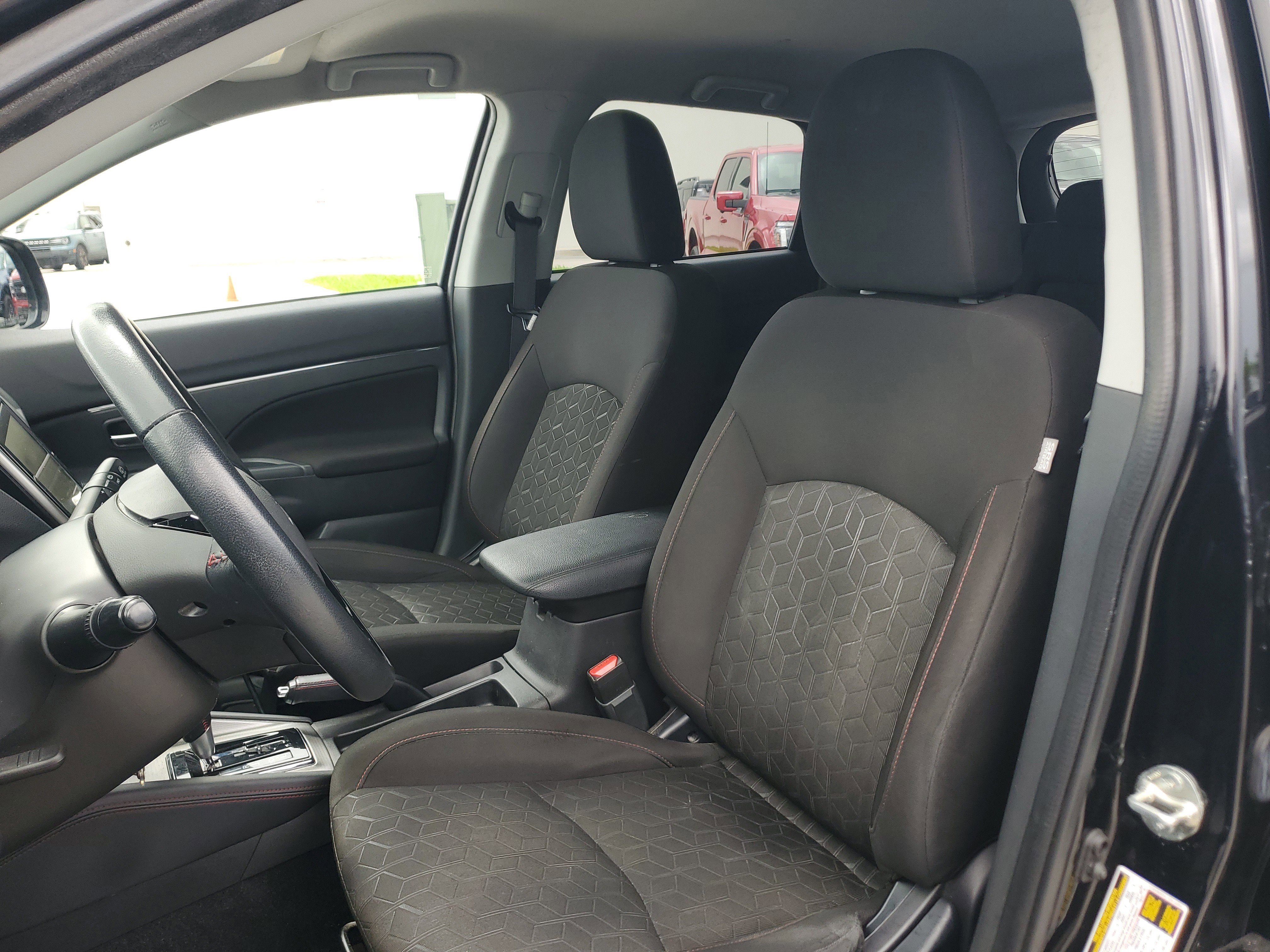 Used 2021 Mitsubishi Outlander Sport LE image 11