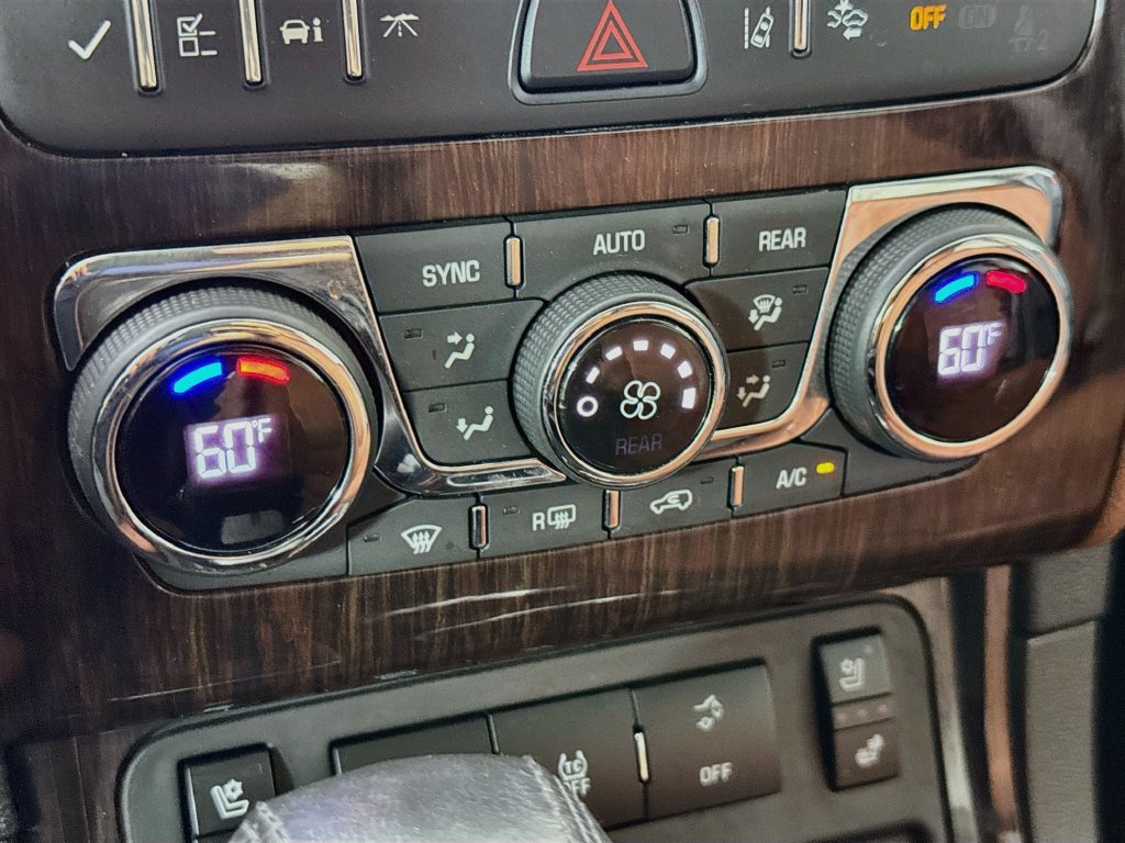 Used 2017 Chevrolet Traverse Premier FWD image 17