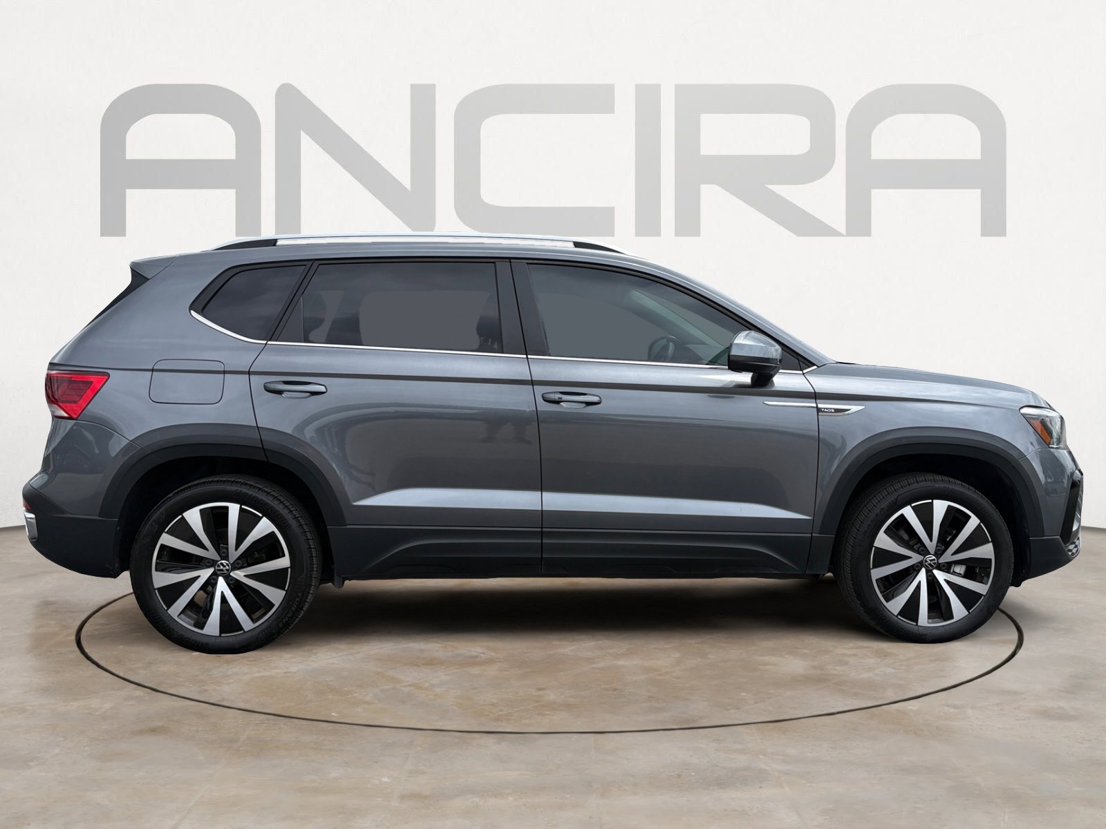 Used 2022 Volkswagen Taos SE FWD image 11